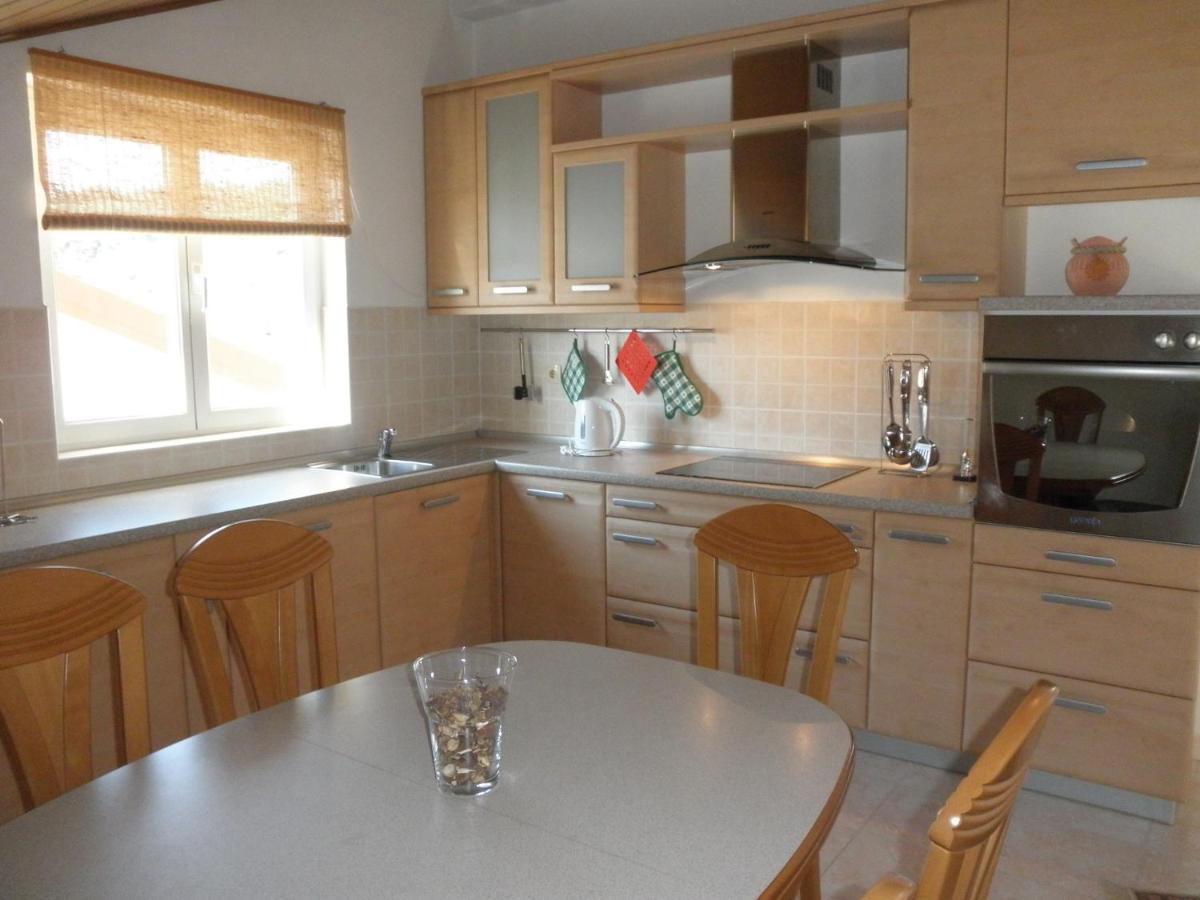 Apartment Preka Palit Eksteriør billede
